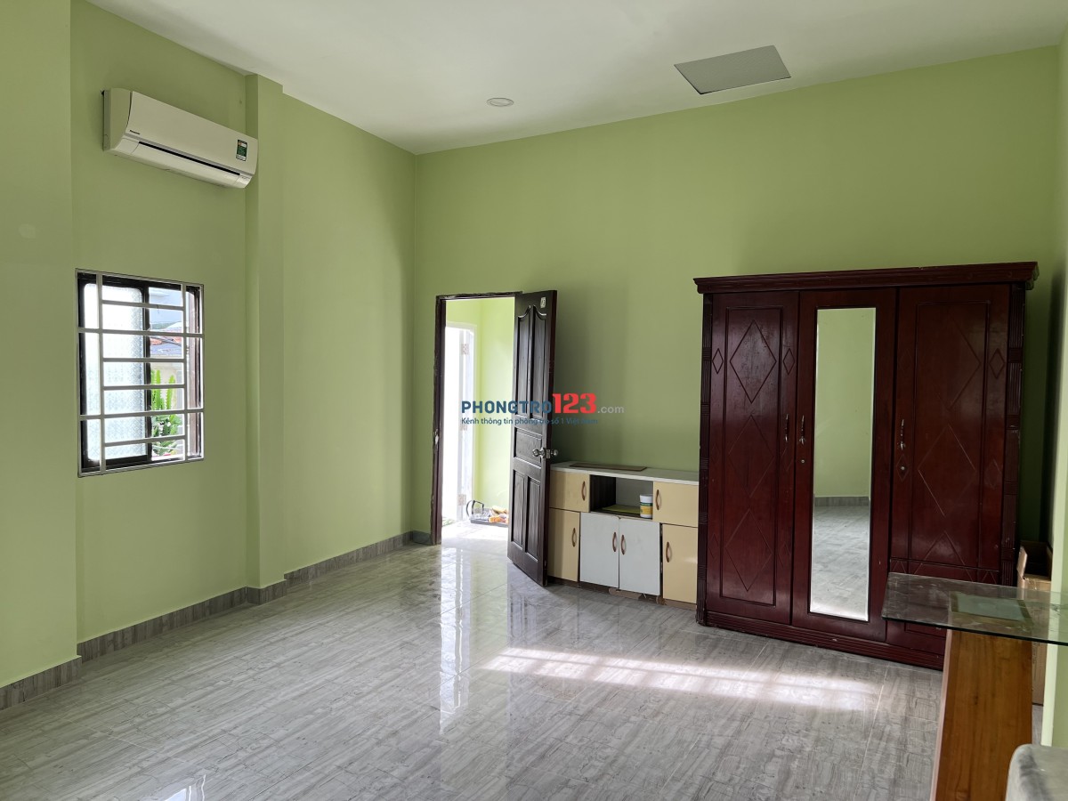 Phòng mới 27m2, wc riêng, bếp riêng, máy lạnh, free máy giặt