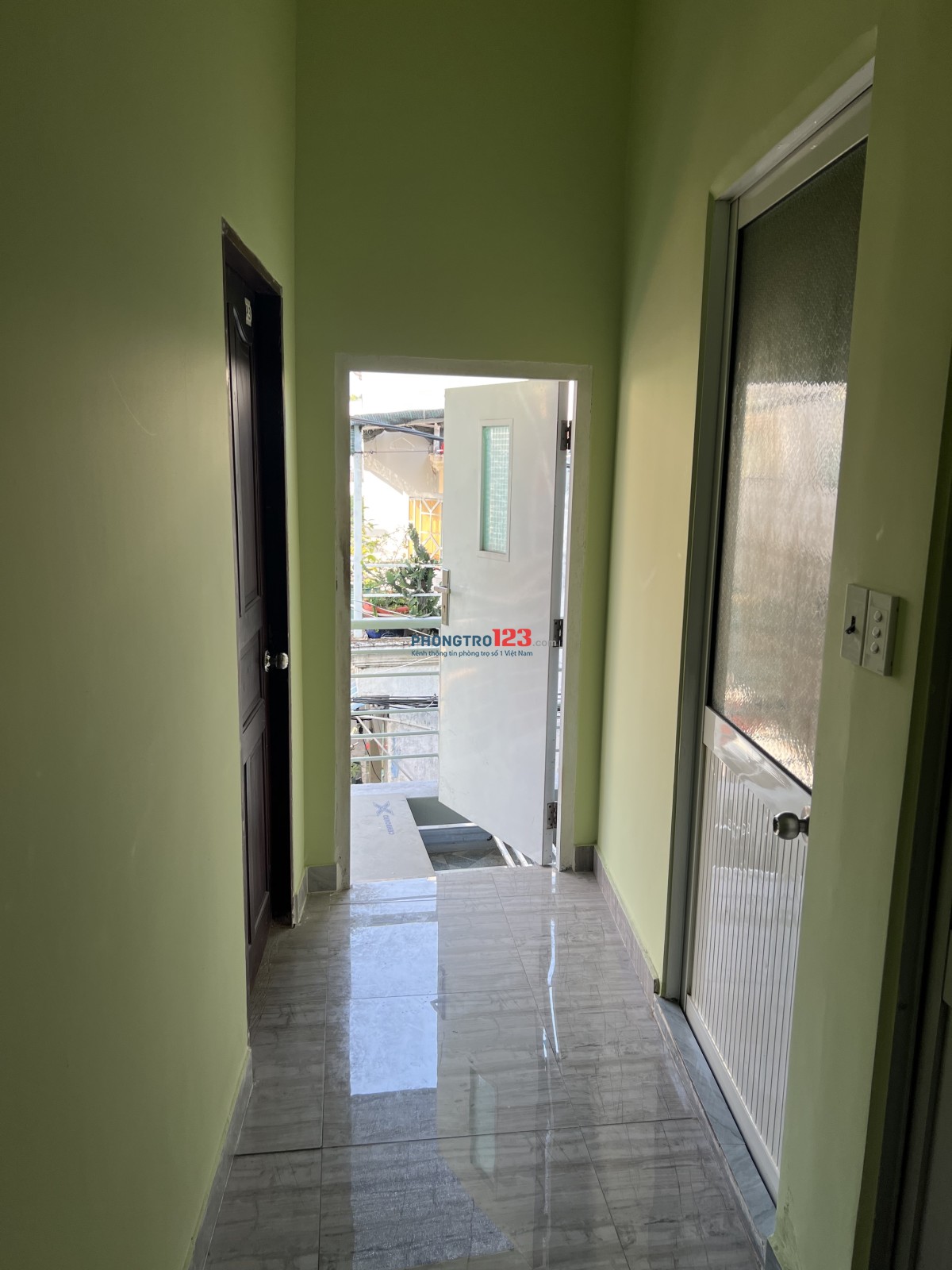 Phòng mới 27m2, wc riêng, bếp riêng, máy lạnh, free máy giặt