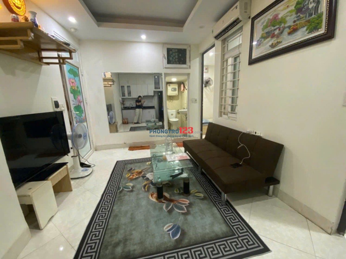 Chung cư Nguyễn Trãi, P9, Quận 1, 70m2, 2PN, 1WC, Nội thất, 11tr/tháng.