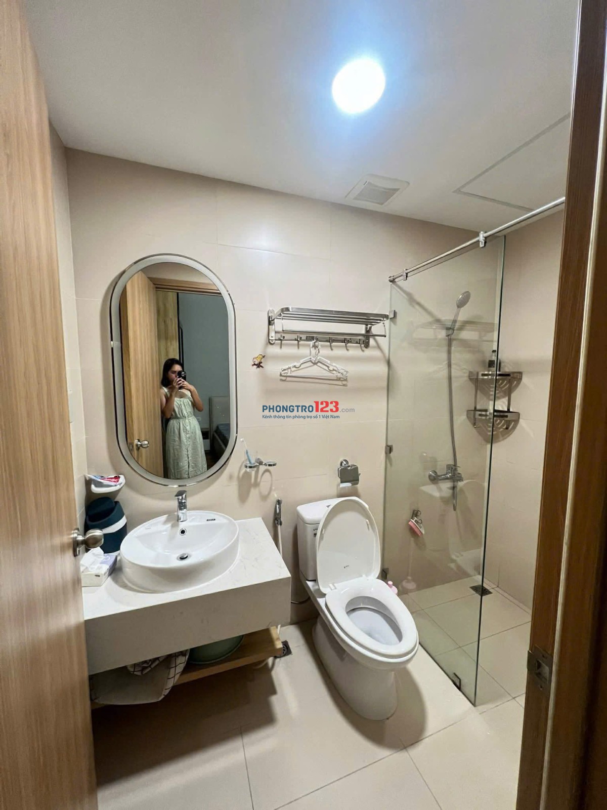 Căn 2p ngủ Carillon 5, Lũy Bán Bích, TP giá 11tr/th, NT, Bancong rộng.