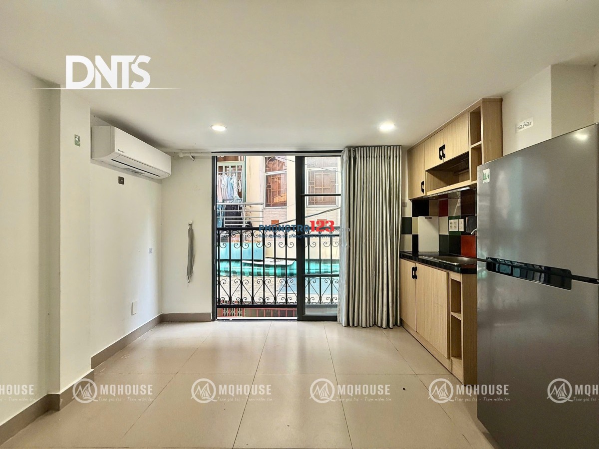 Cho thuê phòng giá rẽ có thang máy - balcony ngay công viên Tao Đàn - Cư Xá Đô Thành - Chợ Bến Thành