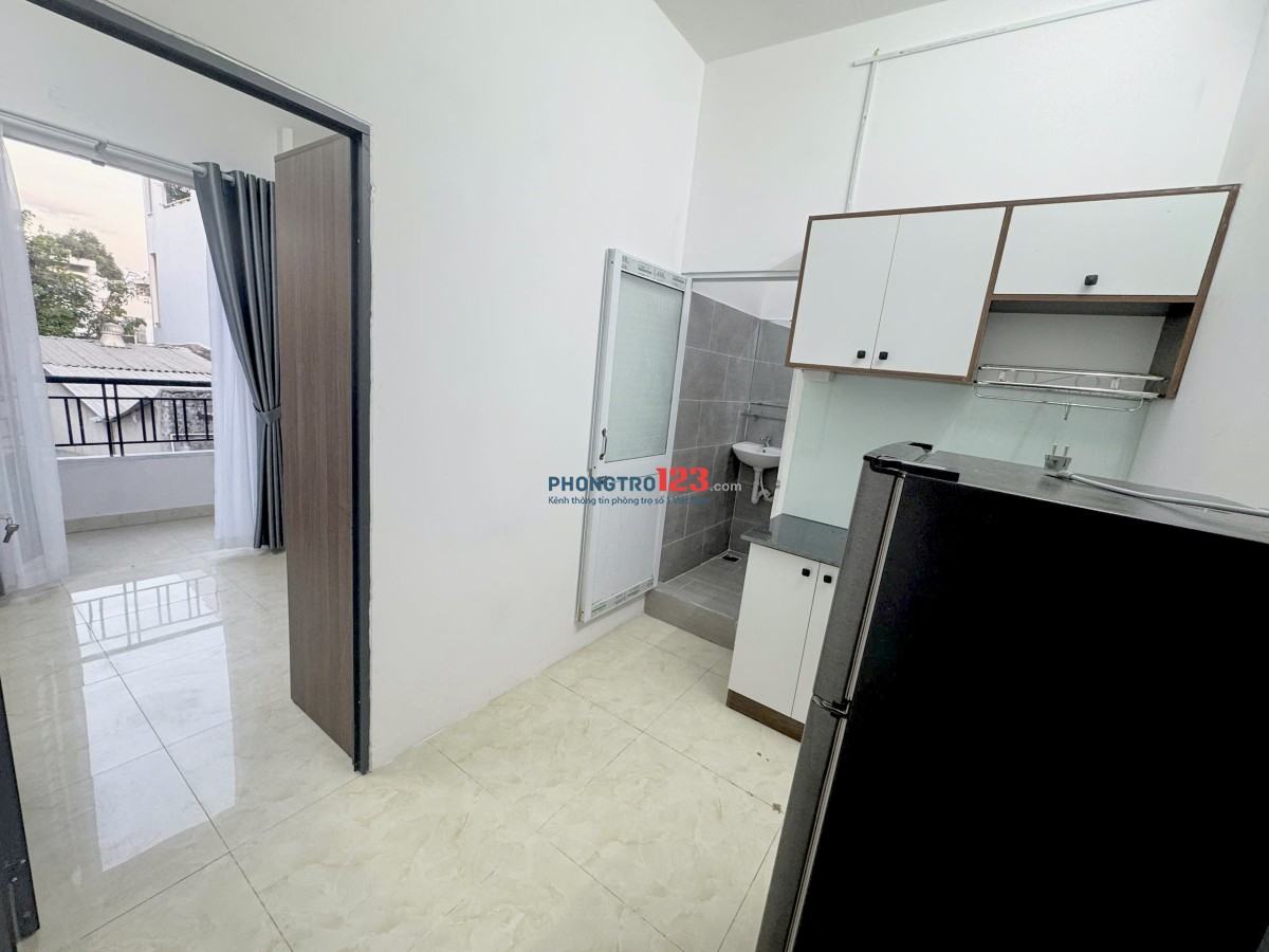Căn Hộ 1PN 40m2 Full Nội Thất, Ban công gần chợ Bà Chiểu, Bình Thạnh