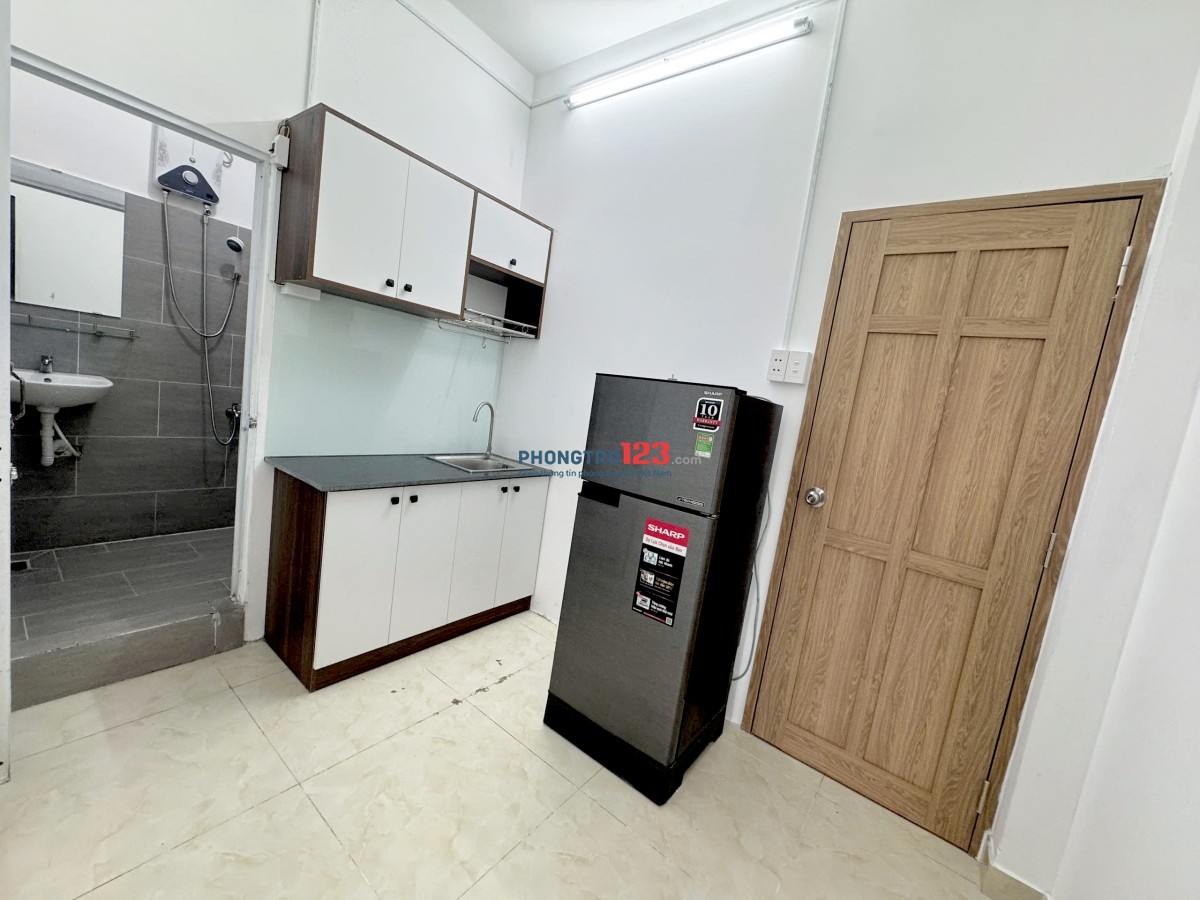 Căn Hộ 1PN 40m2 Full Nội Thất, Ban công gần chợ Bà Chiểu, Bình Thạnh