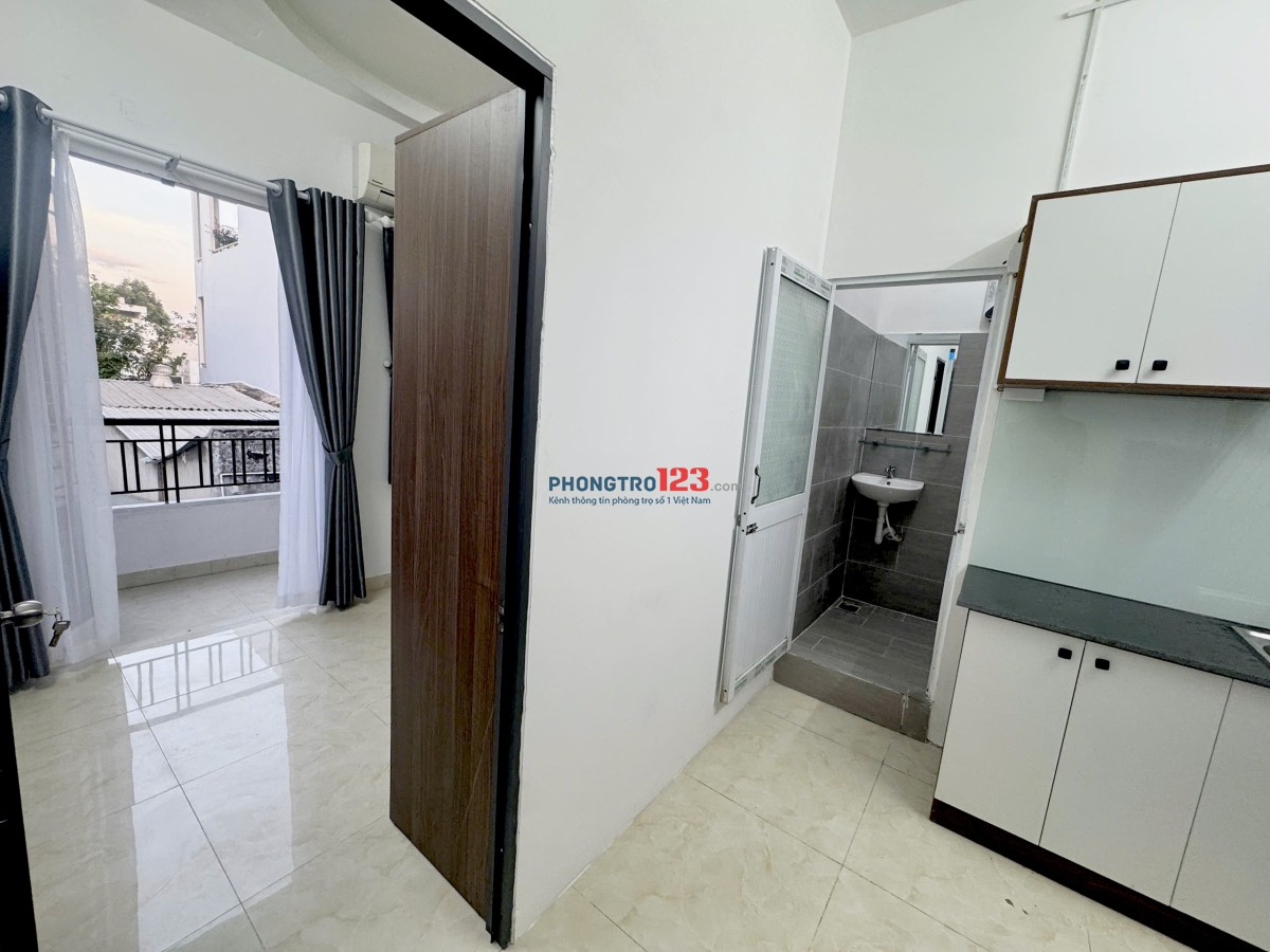 Căn Hộ 1PN 40m2 Full Nội Thất, Ban công gần chợ Bà Chiểu, Bình Thạnh