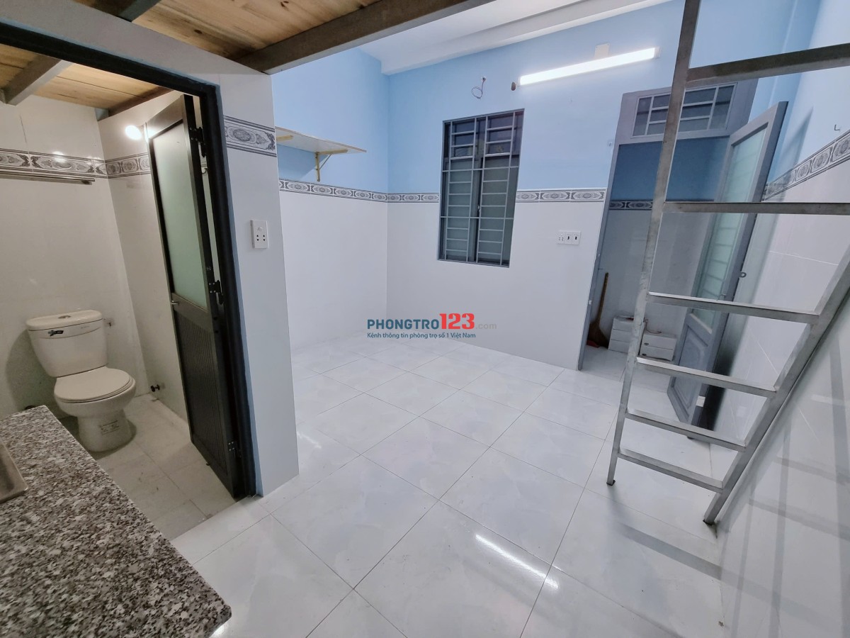 Phòng ngay Tô Ngọc Vân, Phạm Văn Đồng, cách nhà thờ Tam Hà 300m