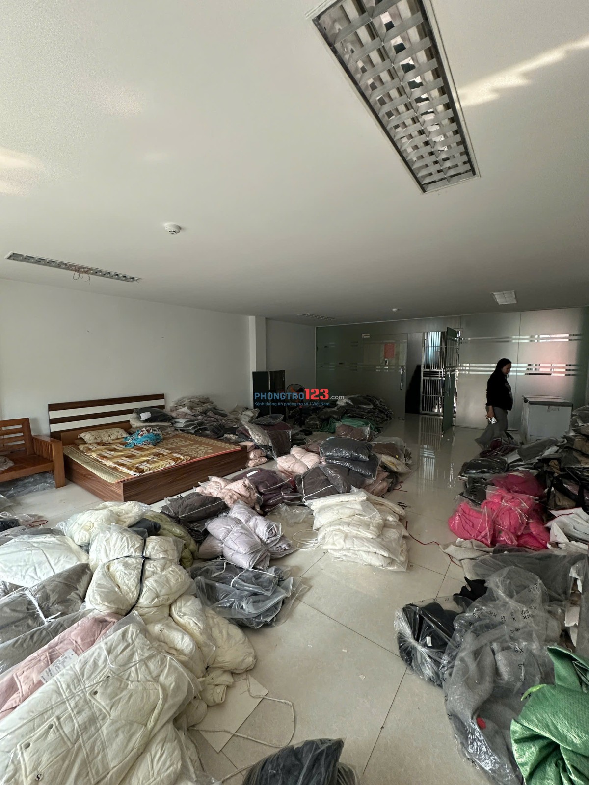 CHO THUÊ MBKD - MẶT PHỐ DUY TÂN - 70M2X3T - MT 6M - DOANH THU NGON. 50TR/TH