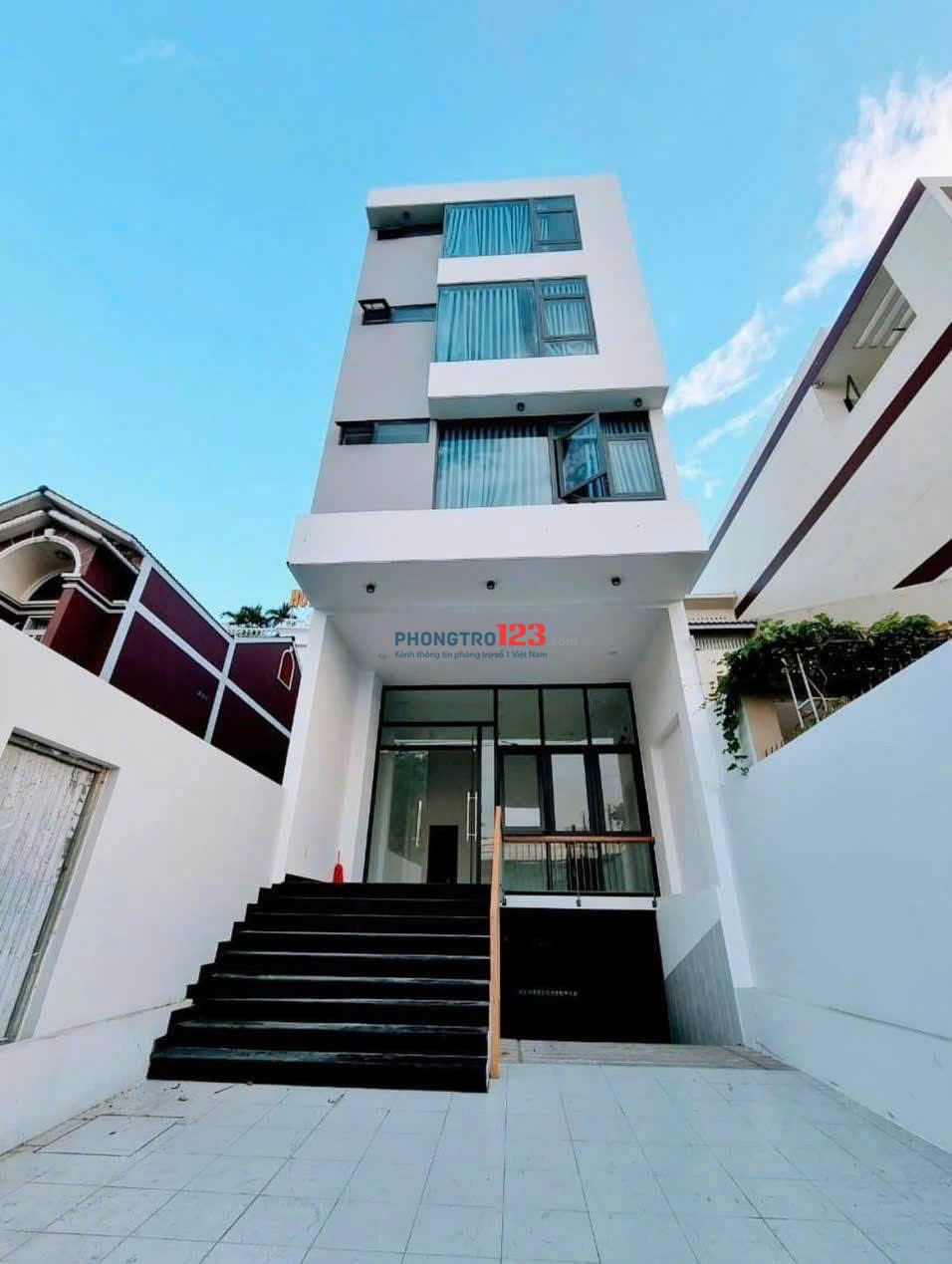 Mặt bằng kinh doanh, mặt tiền đường số 8, ngay Hoàng Diệu 2, Thủ Đức, thuận tiện kinh doanh, làm VP