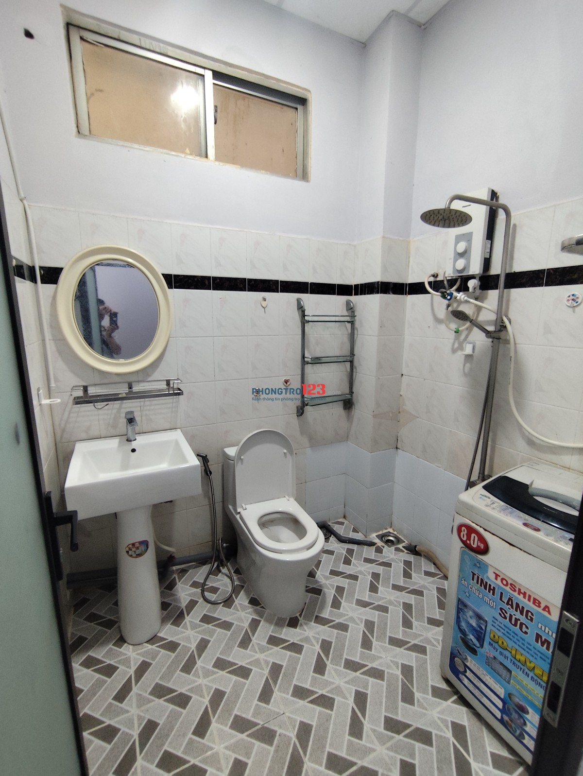 4,8tr - 25m2: nội thất đầy đủ , không chung chủ, tối đa 2xe !