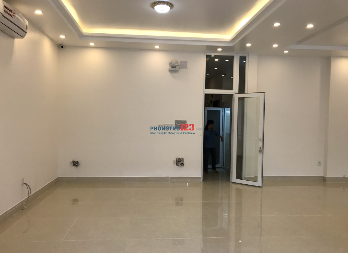 Cho thuê mặt bằng làm Showroom, Văn phòng, phòng học, Spa, kinh doanh online....mặt tiền12m, 64m2