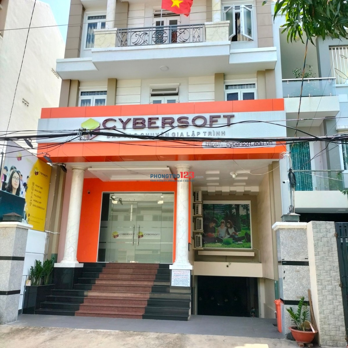 Cho thuê mặt bằng làm Showroom, Văn phòng, phòng học, Spa, kinh doanh online....mặt tiền12m, 64m2