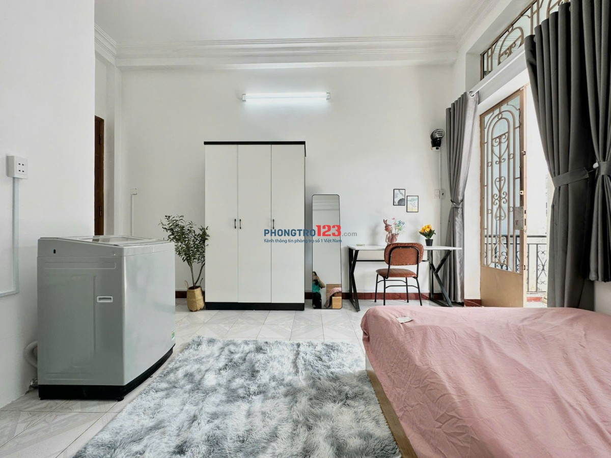 CHO THUÊ PHÒNG BAN CÔNG-BÙI ĐÌNH TÚY, BÌNH THẠNH CÓ MÁY GIẶT RIÊNG, RỘNG 35M2, GẦN NGÃ TƯ HÀNG XANH