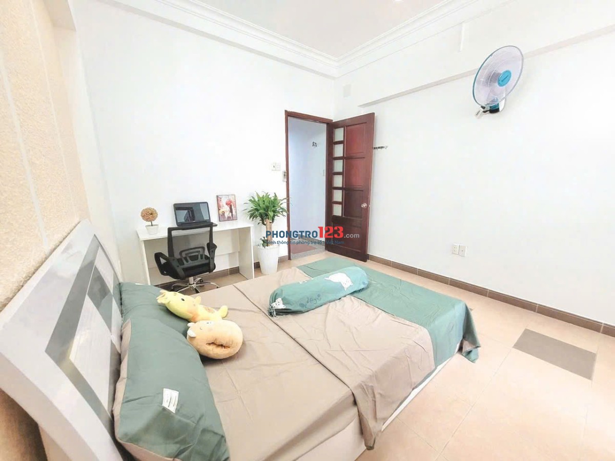 Q1 – 6TR5 – FREE 2 XE – STUDIO CỬA SỔ TRỜI