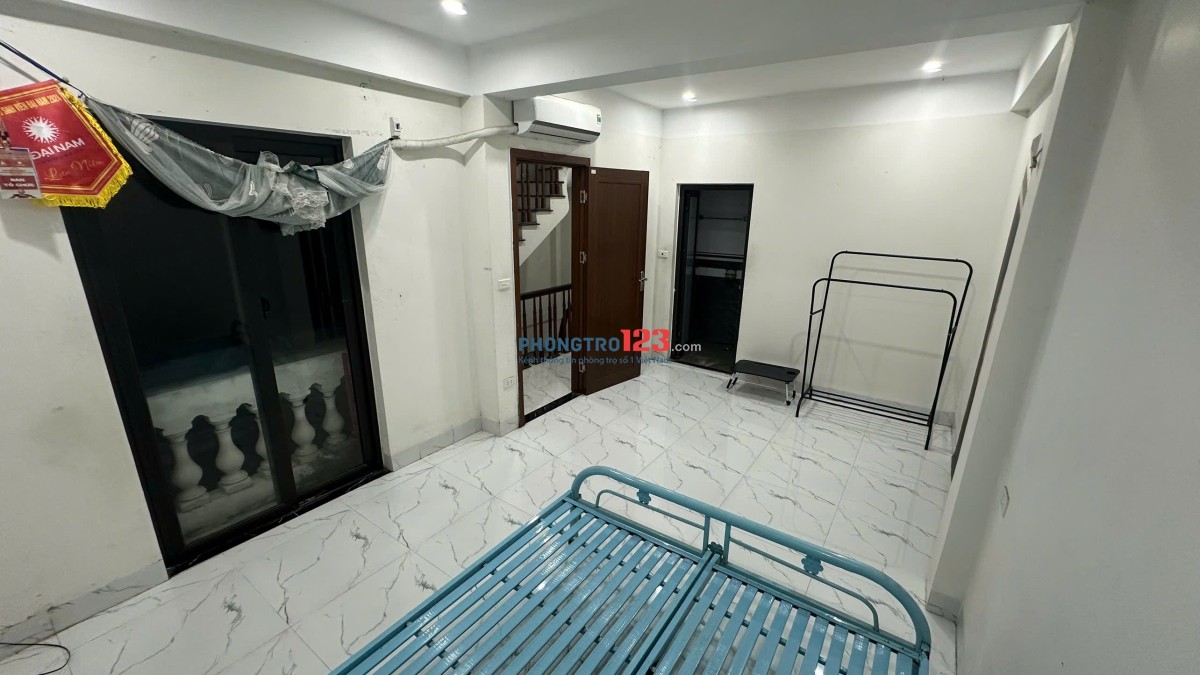 CHO THUÊ PHÒNG CÓ BAN CÔNG + CỬA SỔ THOÁNG Ở PHÚ LƯƠNG, HÀ ĐÔNG. Giá từ 2tr1->3tr5