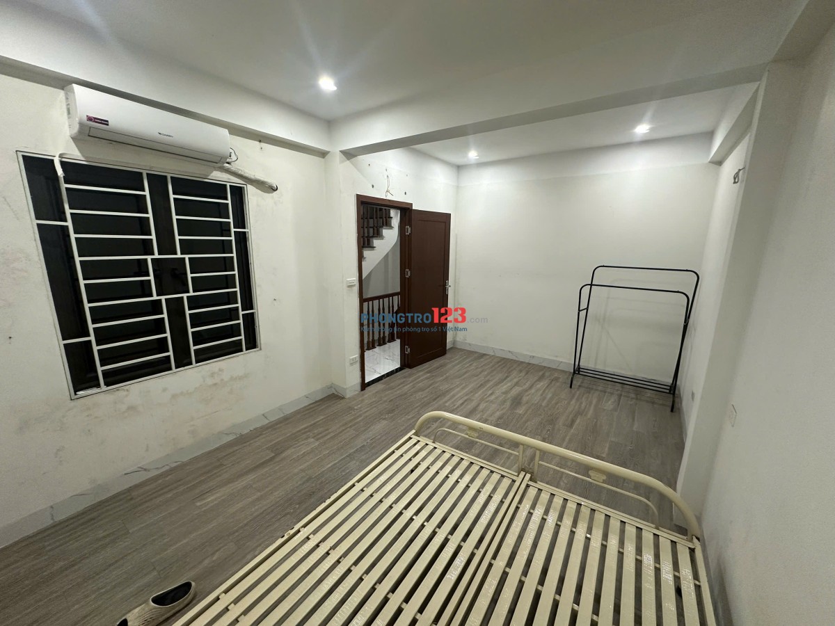 CHO THUÊ PHÒNG CÓ BAN CÔNG + CỬA SỔ THOÁNG Ở PHÚ LƯƠNG, HÀ ĐÔNG. Giá từ 2tr1->3tr5