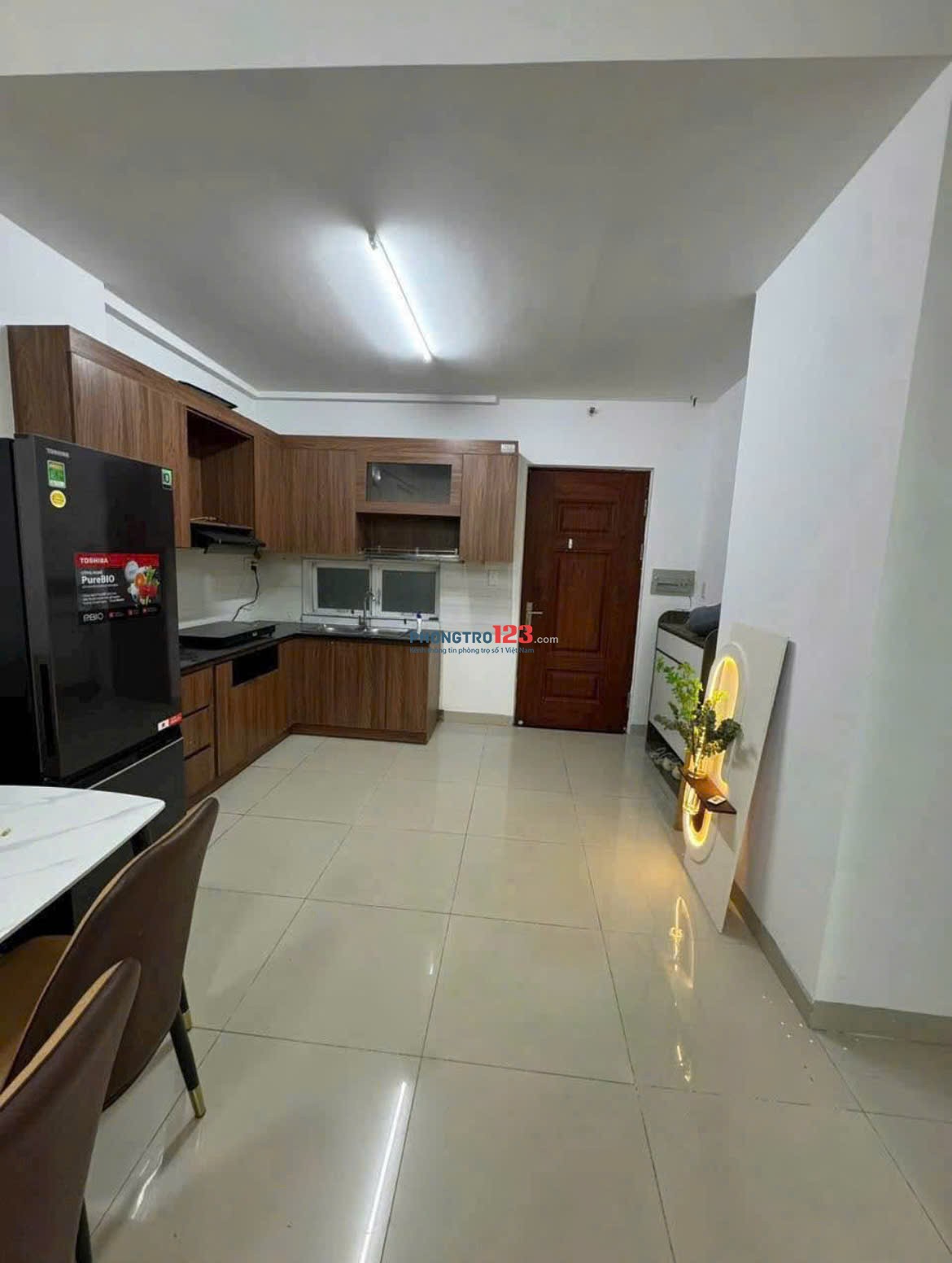 Chung cư 08 Bà Huyện Thanh Quan, Q3: 80m2, 2p ngủ, Nhà đep, 11tr5/th