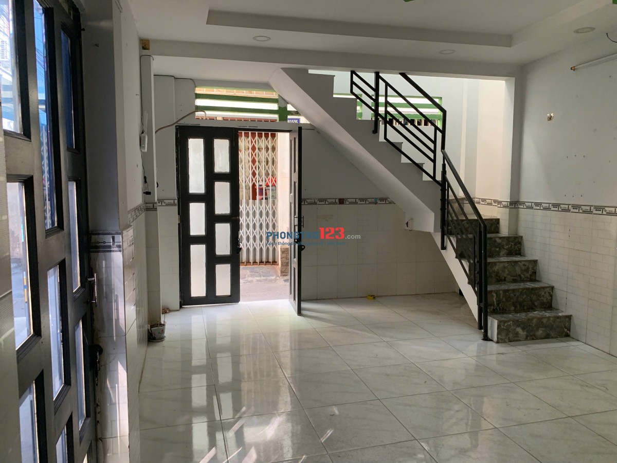 Cho thuê nhà nguyên căn 2 mặt hẻm thoáng mát