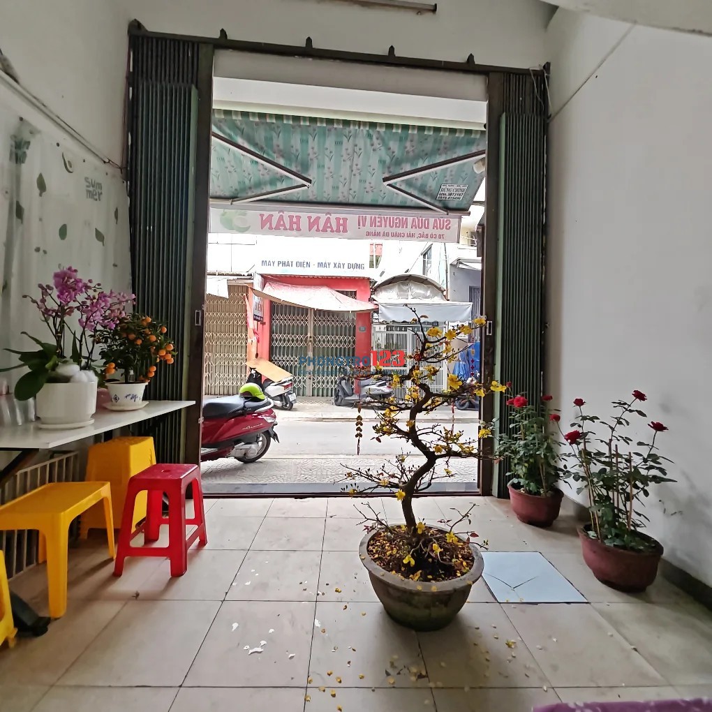 Chính chủ cho thuê Mặt bằng đường Cô Bắc + Bếp + NVS riêng