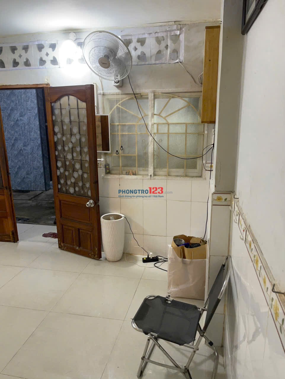 CHO THUÊ NHÀ 3 TẦNG Q 1 DT 75M2 10TR NỘI THẤT TN NGAY TT NHIỀU TIỆN ÍCH, THUẬN LỢI ĐI LẠI, GẦN TRƯỜN