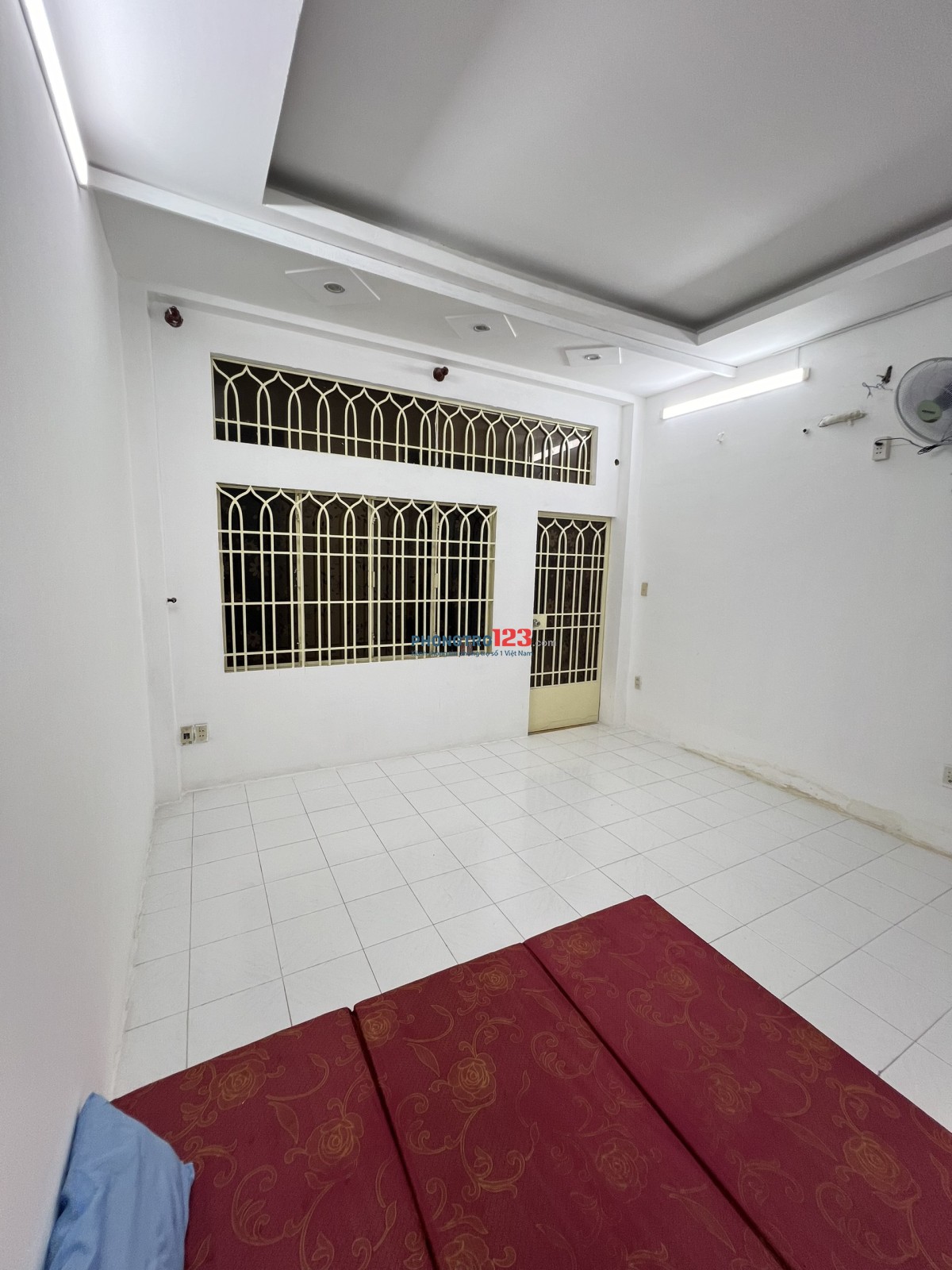 CHÍNH CHỦ CHO THUÊ PHÒNG SẠCH, CÓ BAN CÔNG KHU VỰC ĐH VĂN HIẾN,TÂN PHÚ