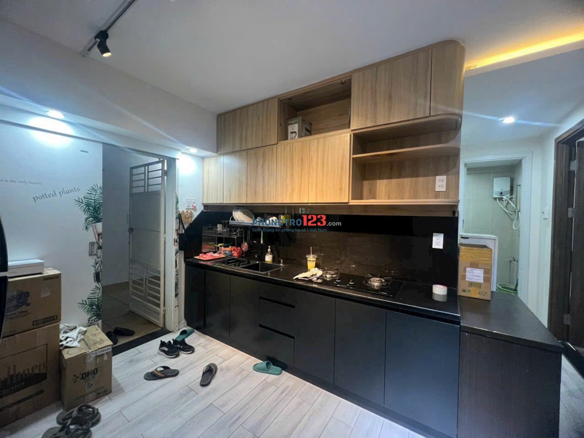 Chung cư Lý Tự Trọng - Bến Thành: 2p ngủ, NTCC giá 12tr/th