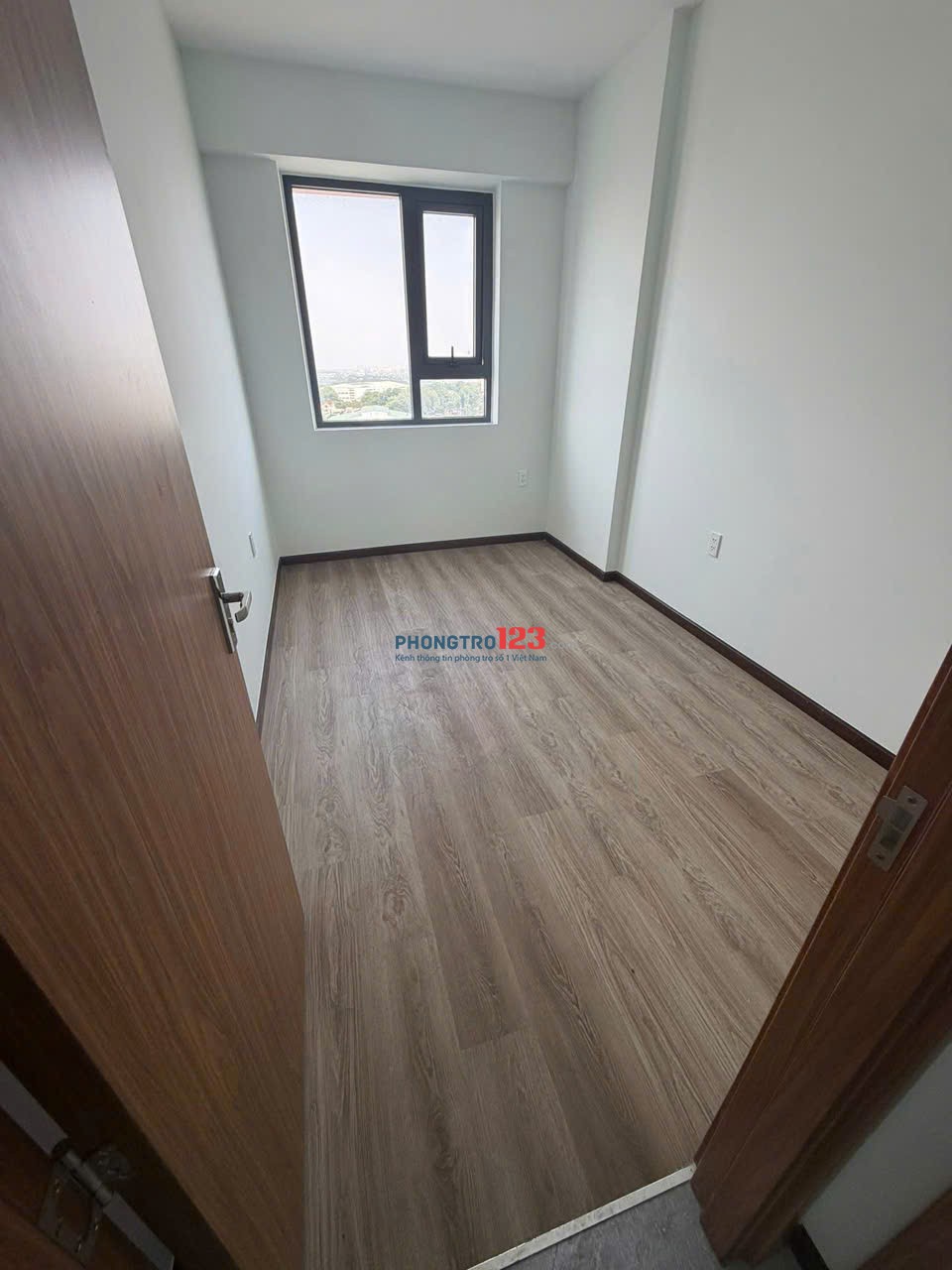 Chung cư Carillon 2, Trịnh Định Thảo, TP: 75m2, nhà trống, 9,5tr, 2PN