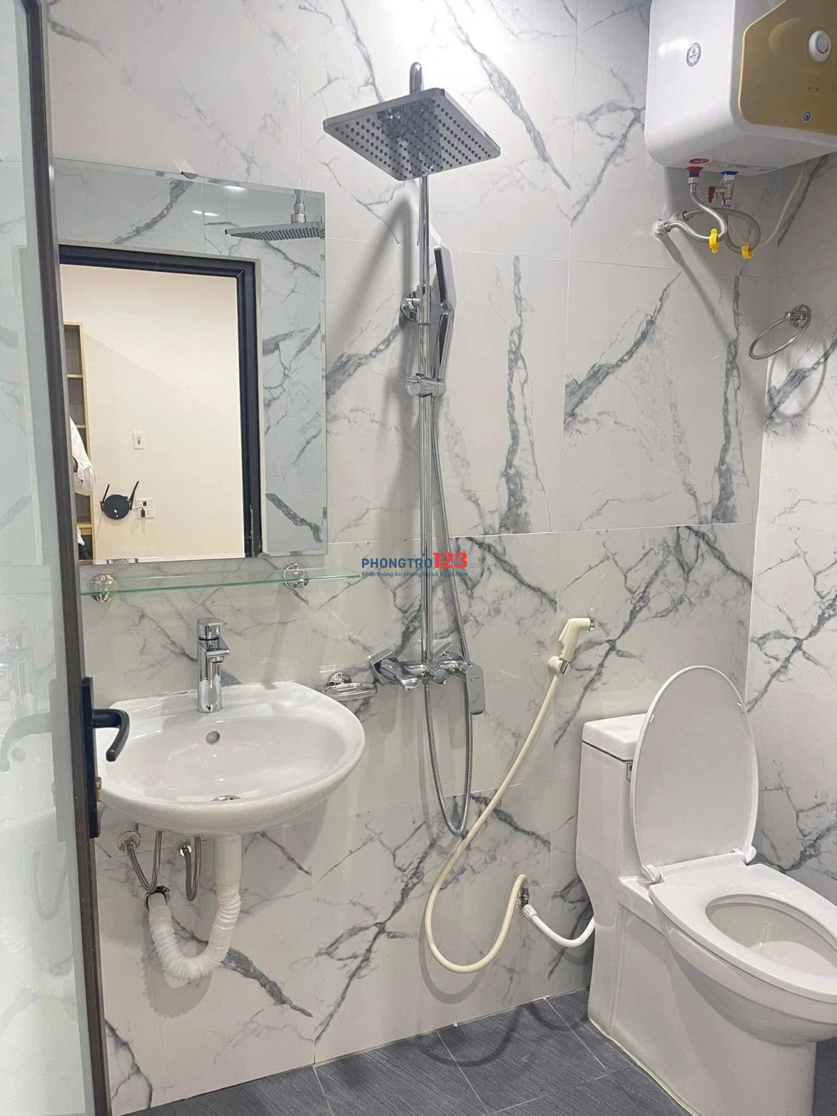 Phòng trọ ngõ 43 Chùa Bộc 25m2, cửa sổ lớn thoáng, full đồ đạc