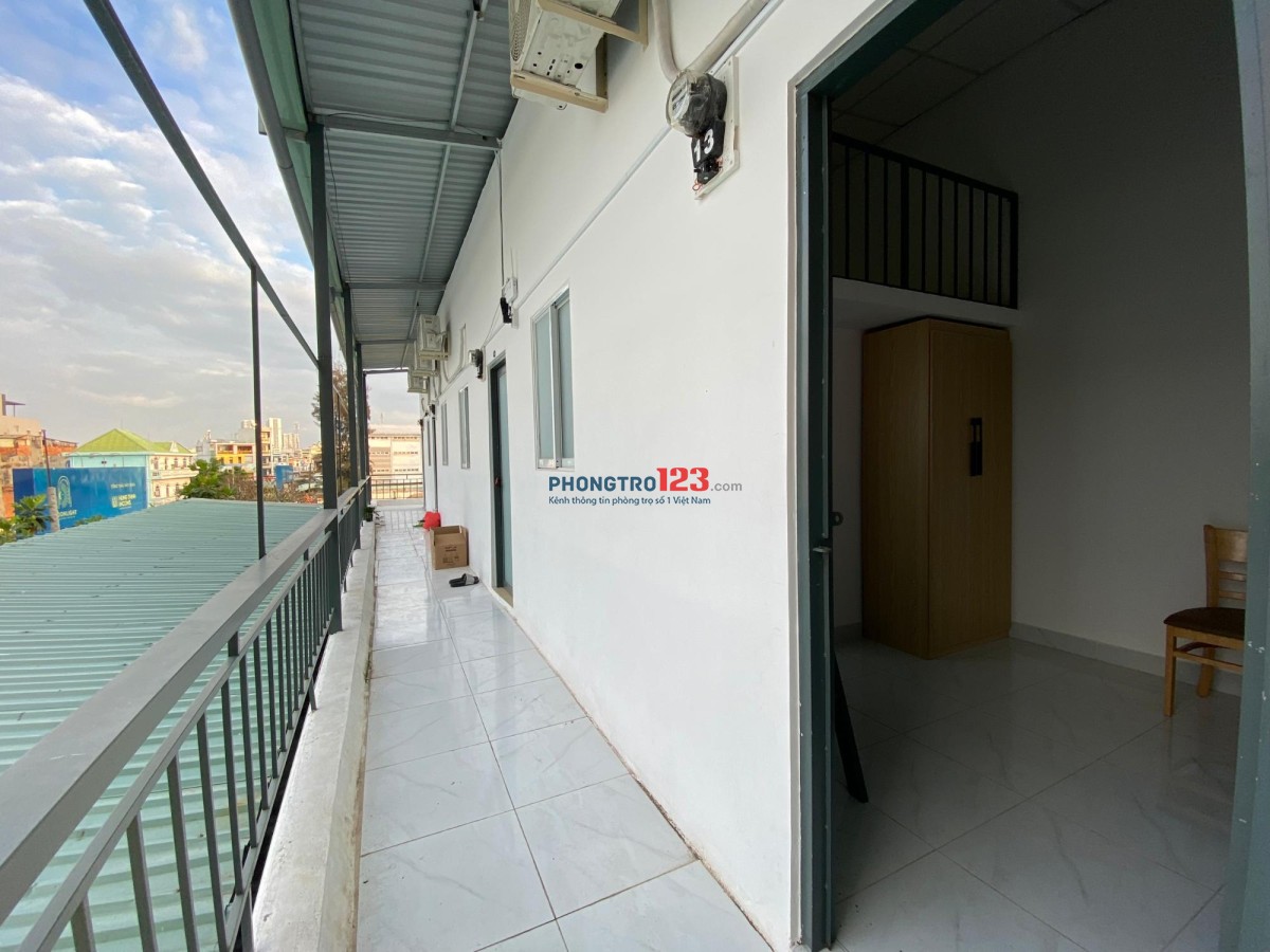 PHÒNG CÓ GÁC LỬNG – KHU TÊN LỬA, BÌNH TÂN – GIỜ GIẤC TỰ DO