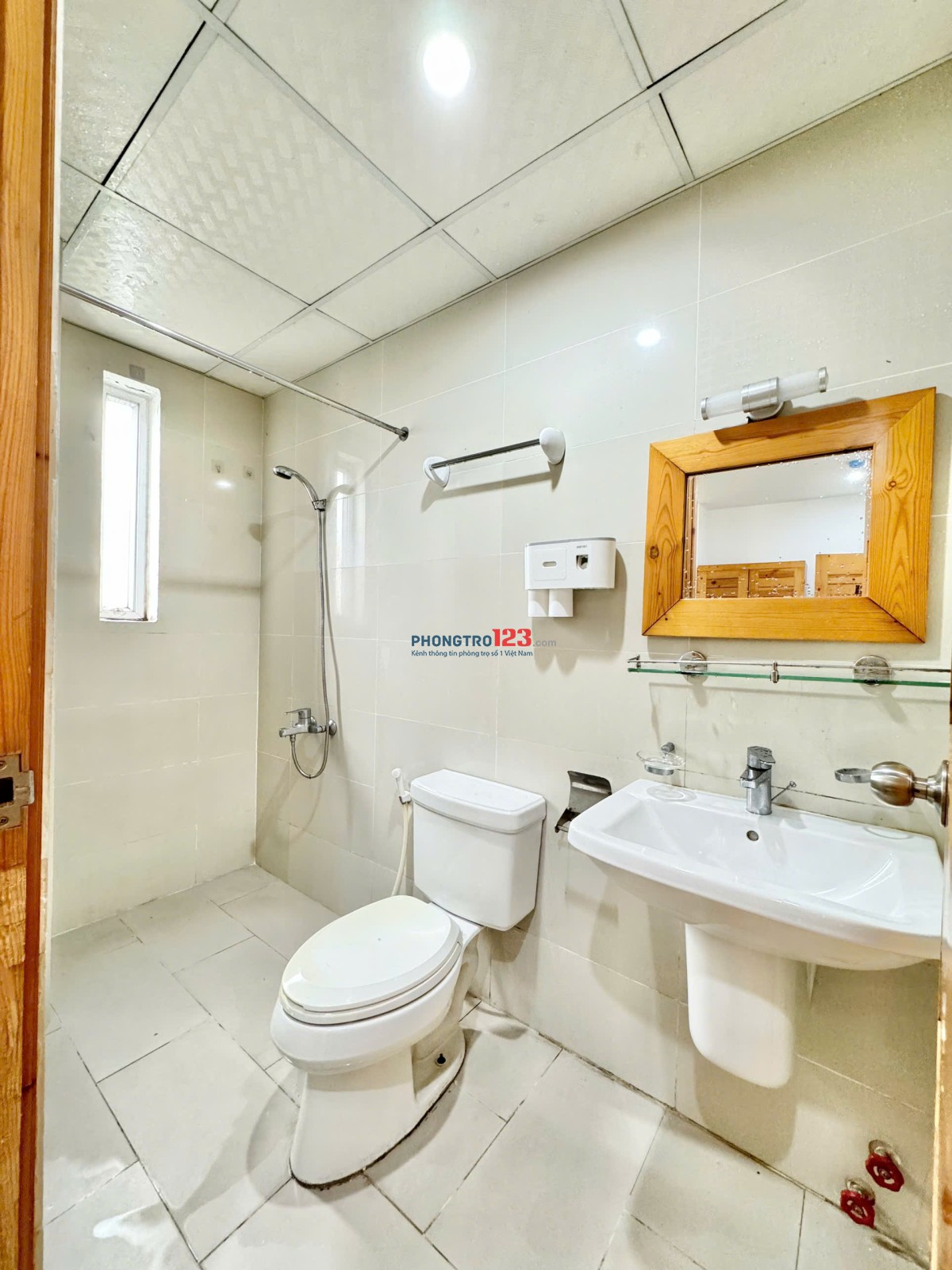 PHÒNG ĐẸP CÓ THANG MÁY 3.7 TR/THÁNG LÊ VĂN SỸ Q.3