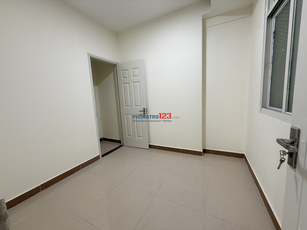 Cần cho thuê phòng riêng Era Town Đức Khải Tolet sài chung Tiện ích đầy đủ .