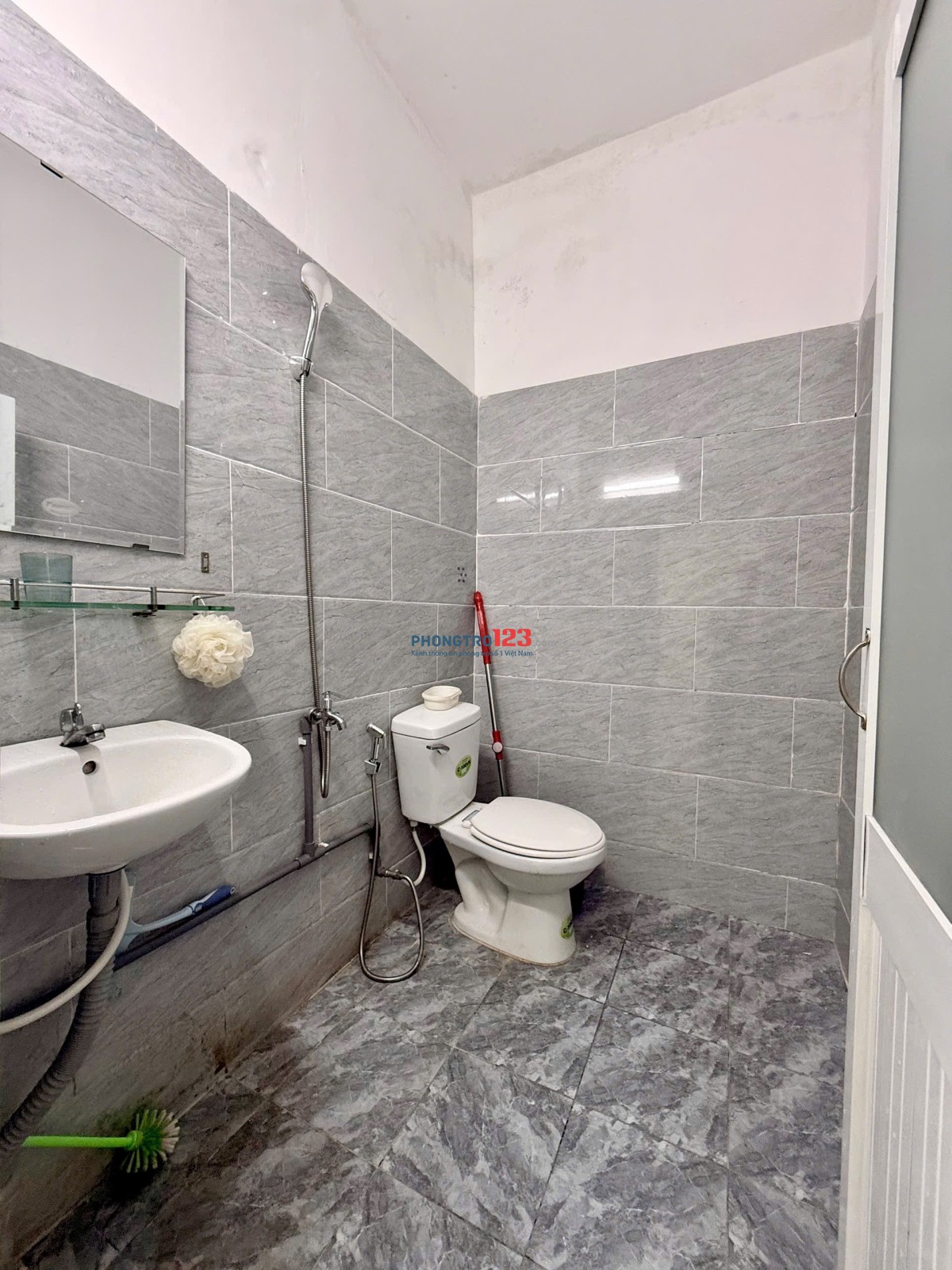 Cho thuê căn hộ 1PN balcony siêu to - thang máy - chợ Bà Chiểu - VLU