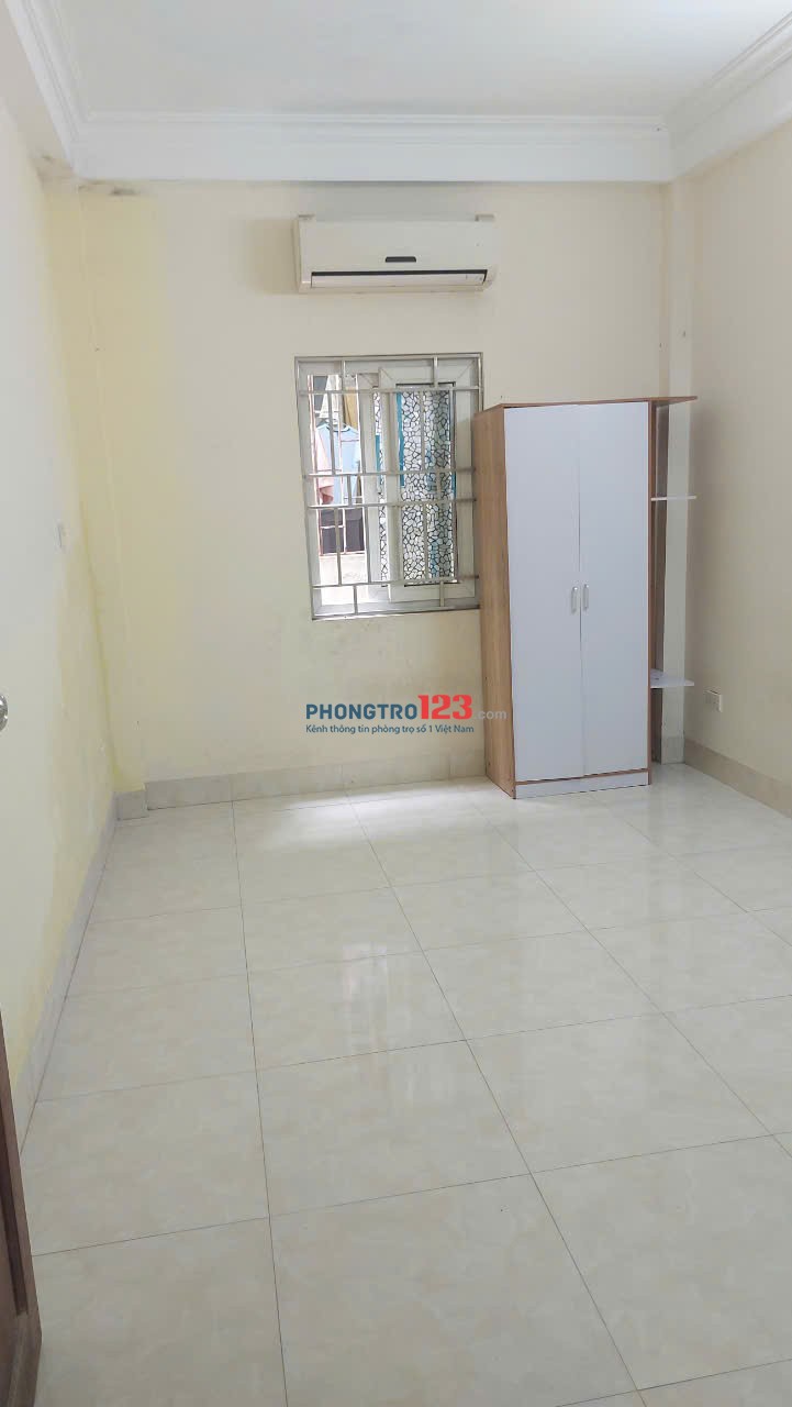 Cho thuê nhà chính chủ 5 tầng ngay đầu ngõ 142 đường Kim Giang