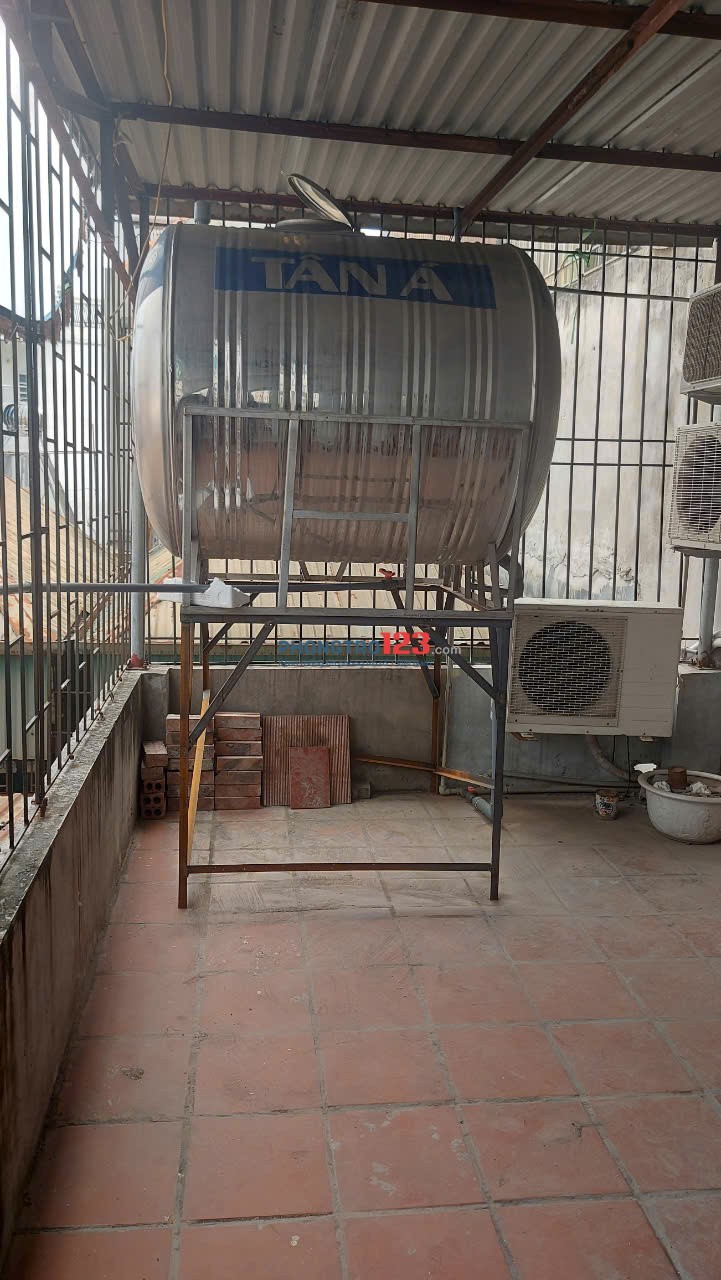 Cho thuê nhà chính chủ 5 tầng ngay đầu ngõ 142 đường Kim Giang