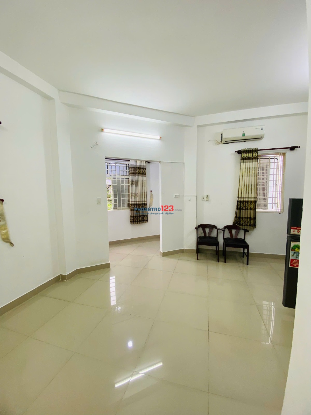 FREE XE – PHÒNG MÁY LẠNH 35M² SIÊU RỘNG – 3 CỬA SỔ CỰC THOÁNG– Q.8