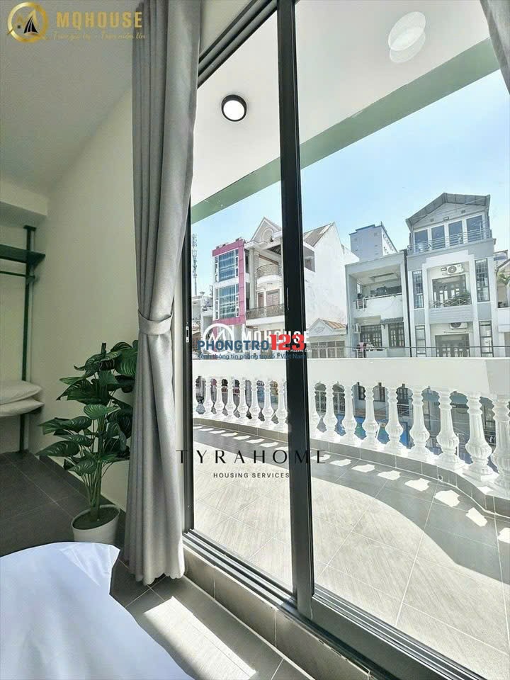 Căn Hộ Ban Công ngay Nguyễn Gia Trí, Bình Thạnh gần Hutech, Ngã Tư Hàng Xanh_Full nội thất