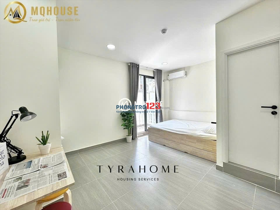 Căn Hộ Ban Công ngay Nguyễn Gia Trí, Bình Thạnh gần Hutech, Ngã Tư Hàng Xanh_Full nội thất