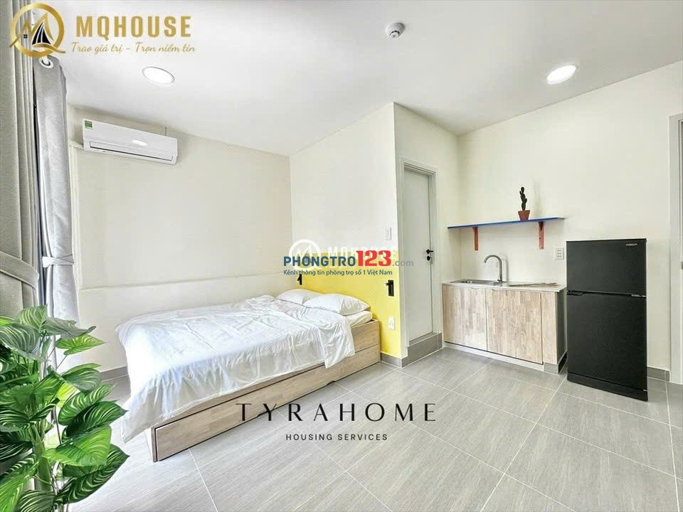 Căn Hộ Ban Công ngay Nguyễn Gia Trí, Bình Thạnh gần Hutech, Ngã Tư Hàng Xanh_Full nội thất