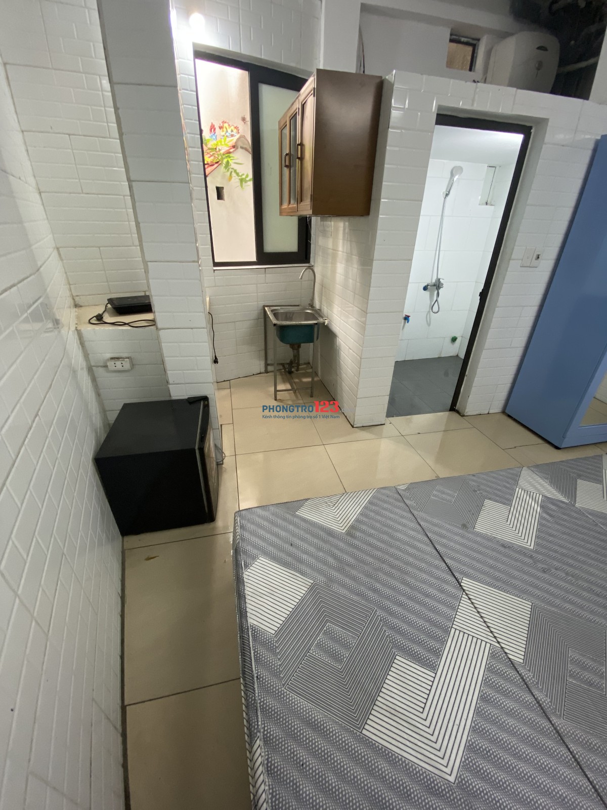 Phòng 2tr6 -3tr - 3tr5 ban công cửa sổ tại nguyên xá