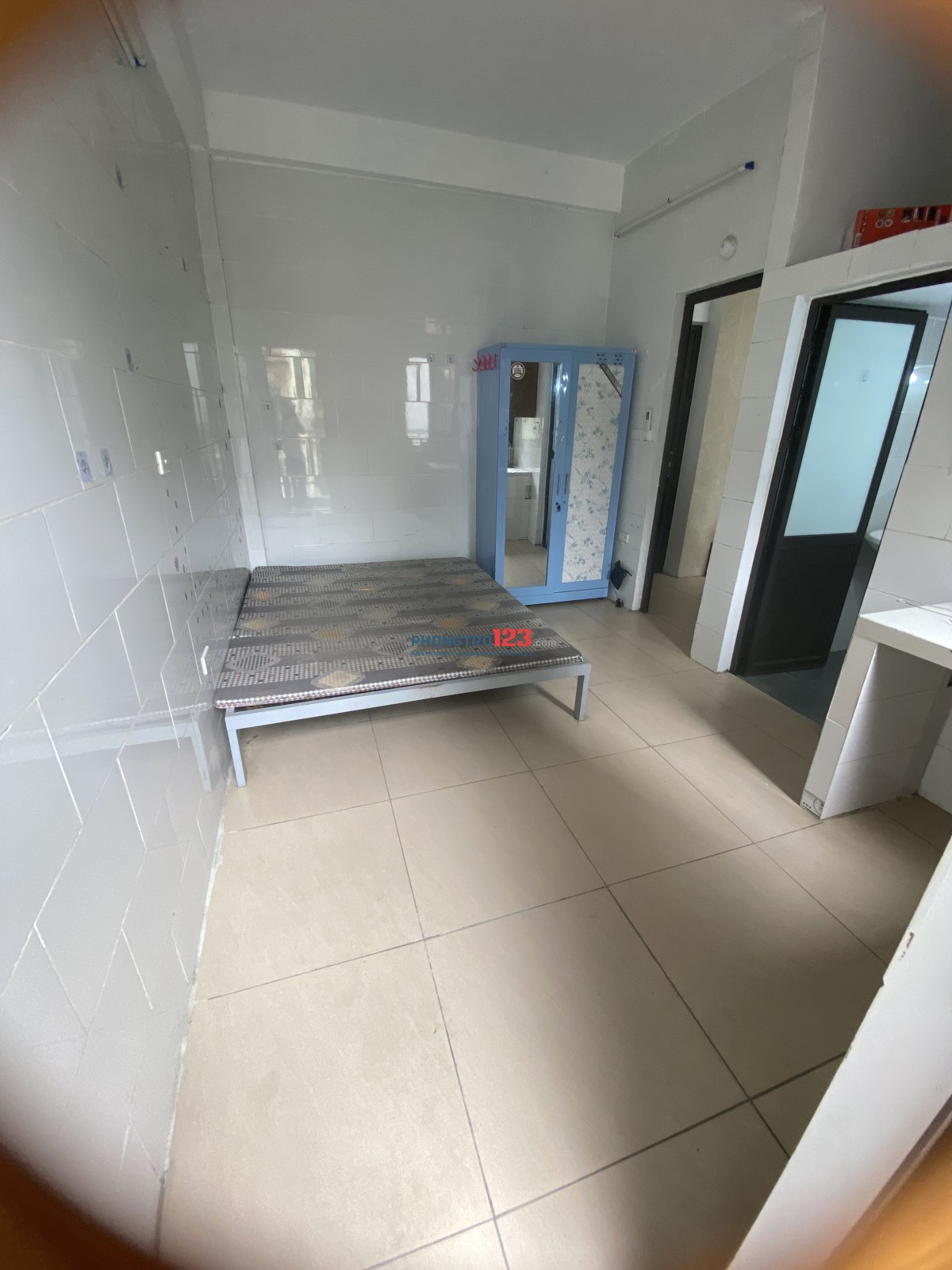 Phòng 2tr6 -3tr - 3tr5 ban công cửa sổ tại nguyên xá