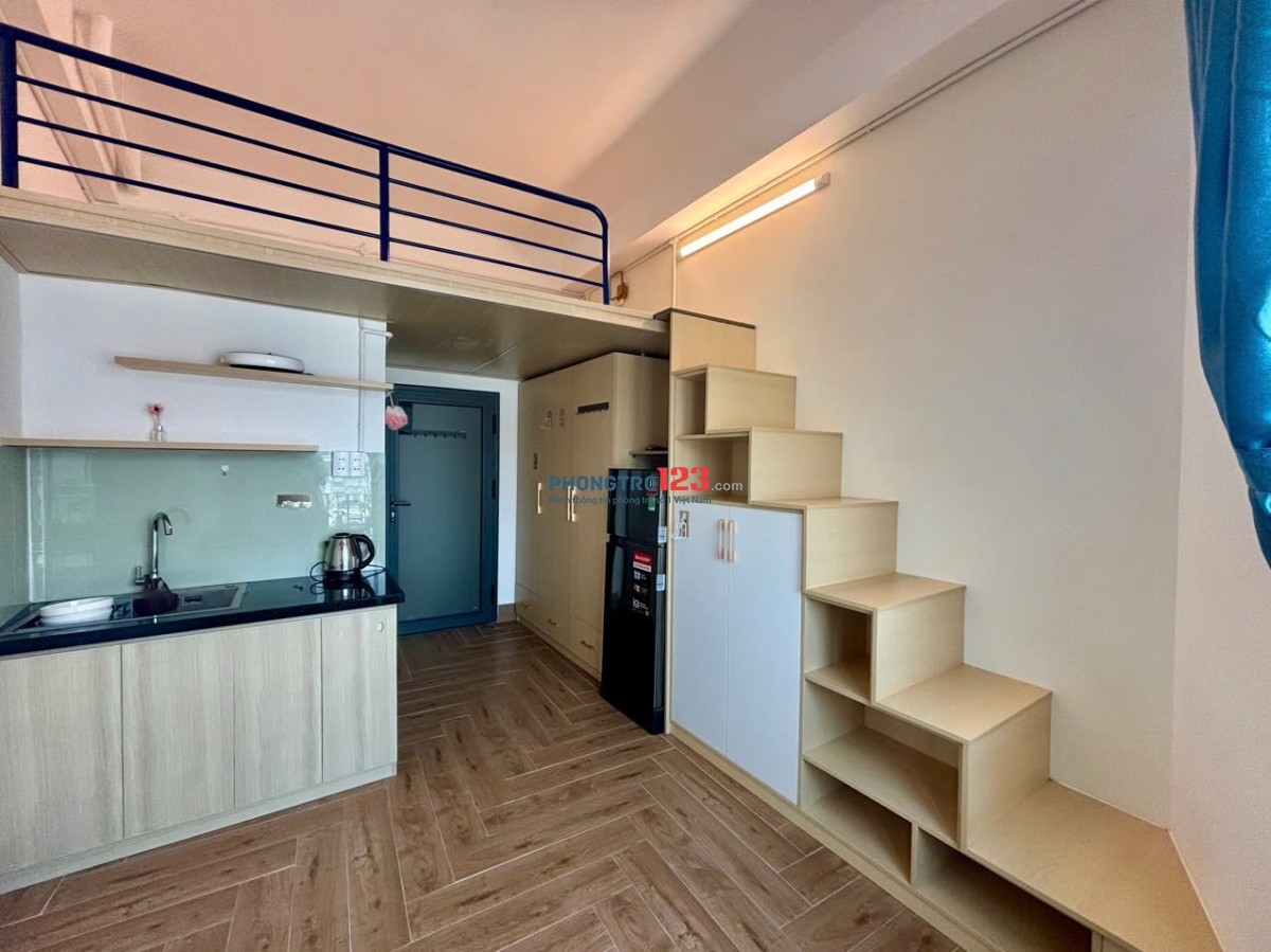 Phòng Trọ Có Gác, Ban công ngay Điện Biên Phủ Bình Thạnh gần Ngã Tư Hàng Xanh, UEF, Hồng Bàng