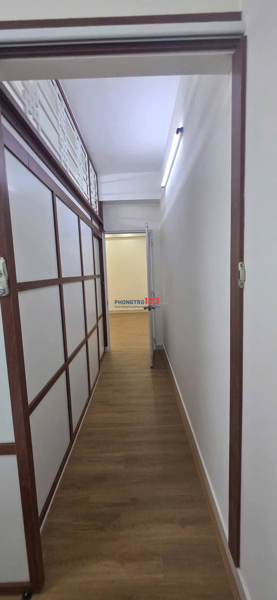 Chung cư 08 Bà Huyện Thanh Quan, Q3: 80m2, 2p ngủ, Nhà đep, 11tr/th