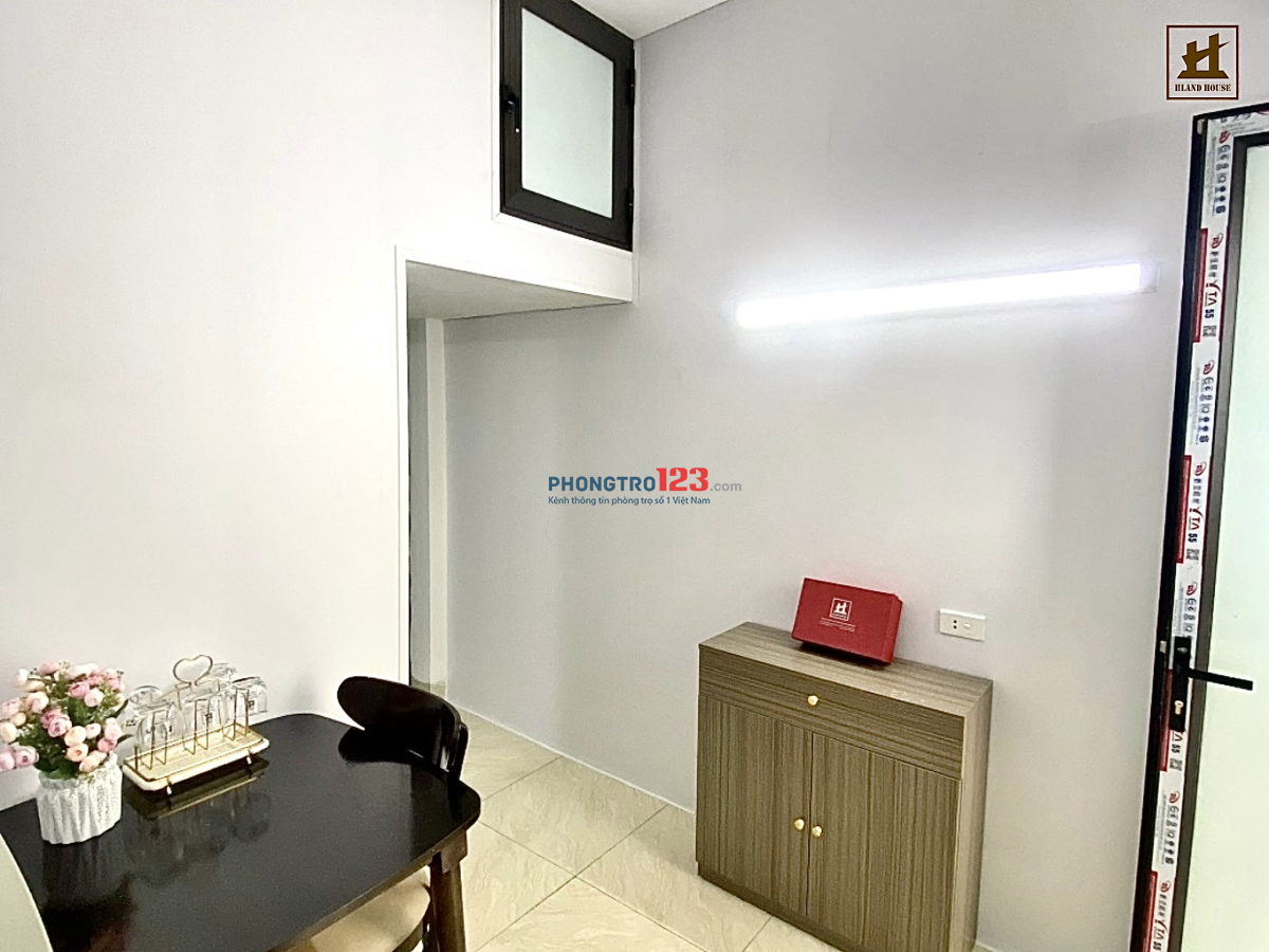 Ngã tư Vạn Phúc 1n1k full đồ, cách 500m, gần Phenikaa, CMC, vào ở được luôn