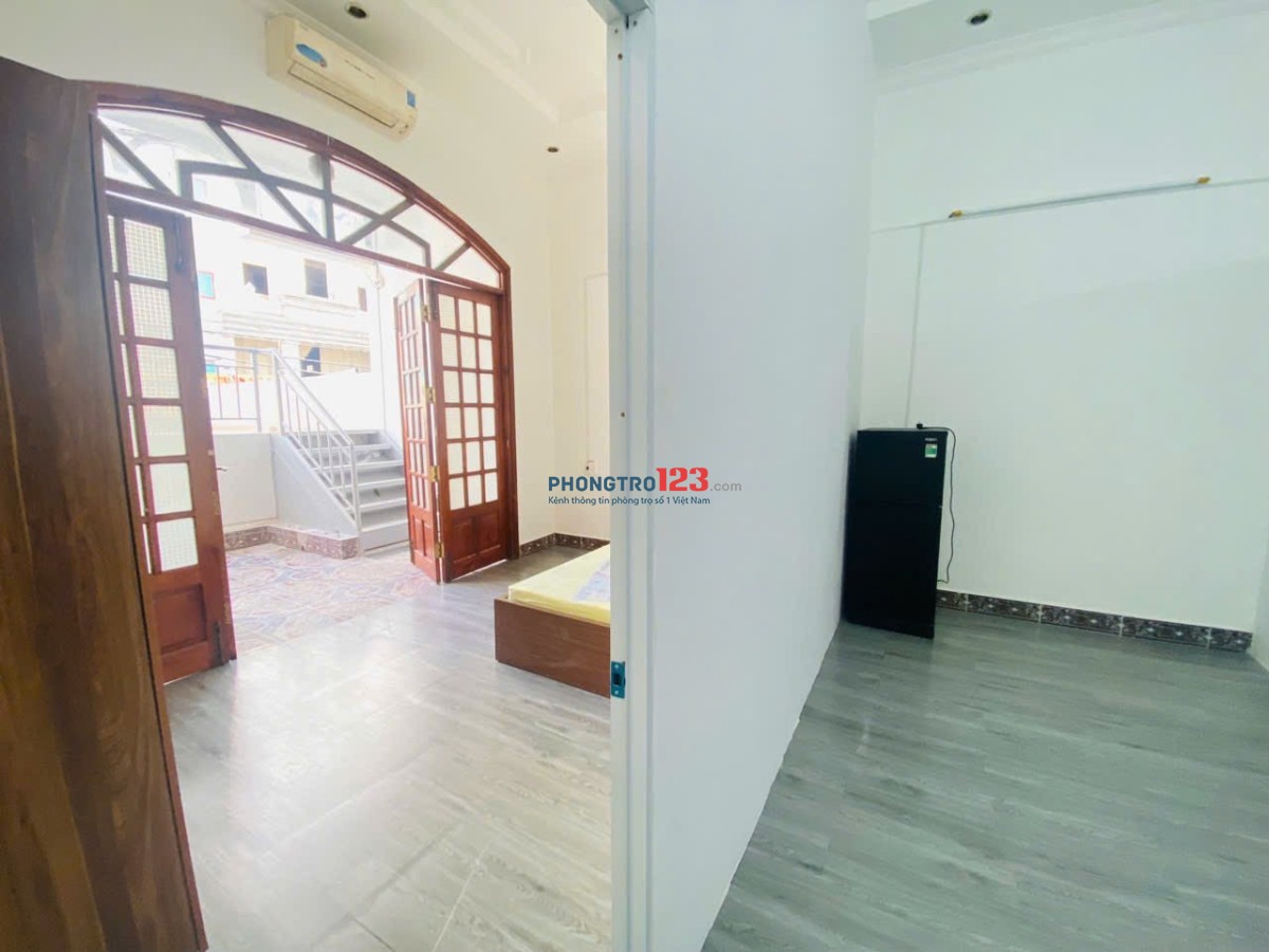 CĂN HỘ 1PN RIÊNG BAN CÔNG, GẦN NHÀ GA T3 TÂN BÌNH