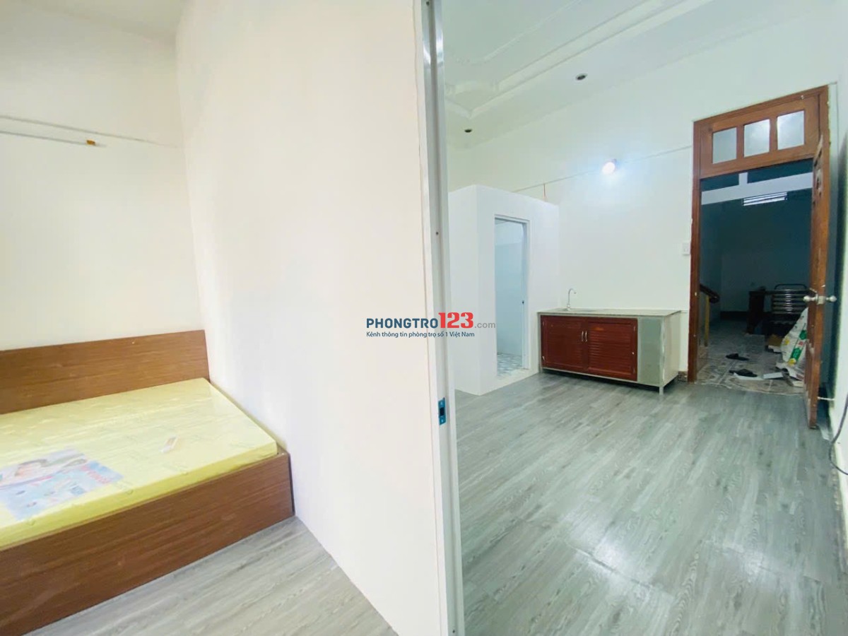 CĂN HỘ 1PN RIÊNG BAN CÔNG, GẦN NHÀ GA T3 TÂN BÌNH