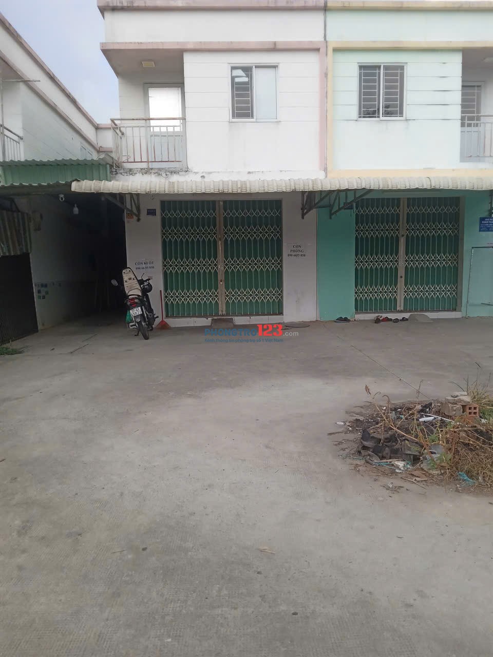 Còn 1 ki ốt mới, kd+ở tốt, rộng, mát, đông dân đường 33, vship2a, đối điện cty, 1 trệt 1 lầu ,