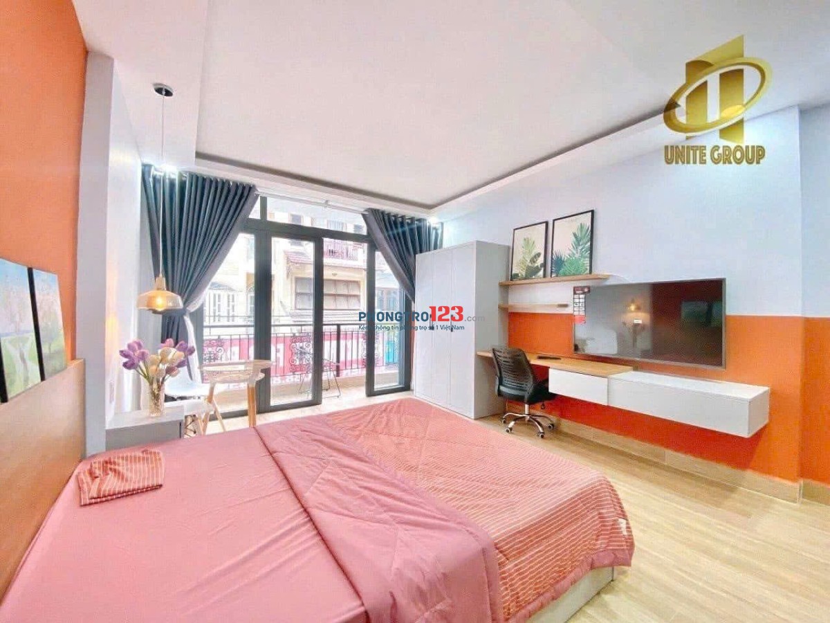 Căn Hô Ban công 40m2 Full Nội Thất, Nguyễn Thái Bình Quận 1, Gần chợ Bến Thành