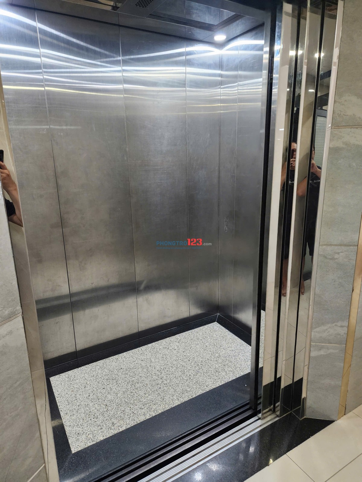 CHO THUÊ NHÀ MẶT TIỀN KINH DOANH NGAY SÁT CHỢ LỚN – ĐƯỜNG 10M XE TẢI TẬN CỬA