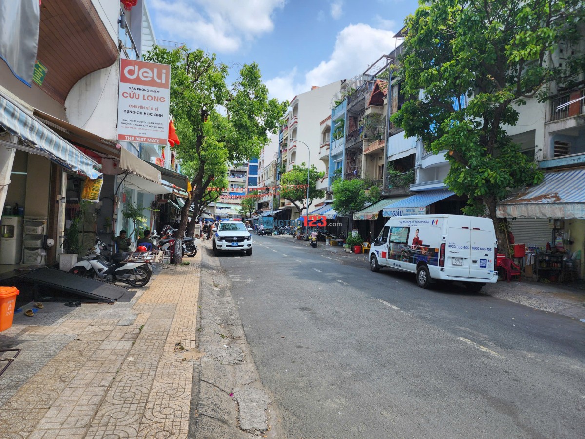 CHO THUÊ NHÀ MẶT TIỀN KINH DOANH NGAY SÁT CHỢ LỚN – ĐƯỜNG 10M XE TẢI TẬN CỬA