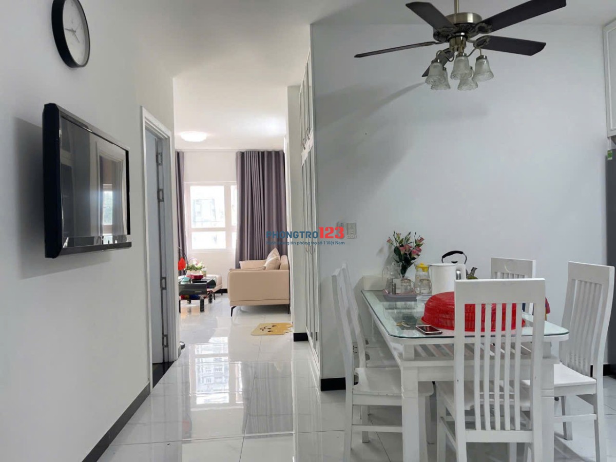 Chung cư CMT8, Bến Thành, Q1: 76m2, nội thất mới, 12tr/th, 2PN