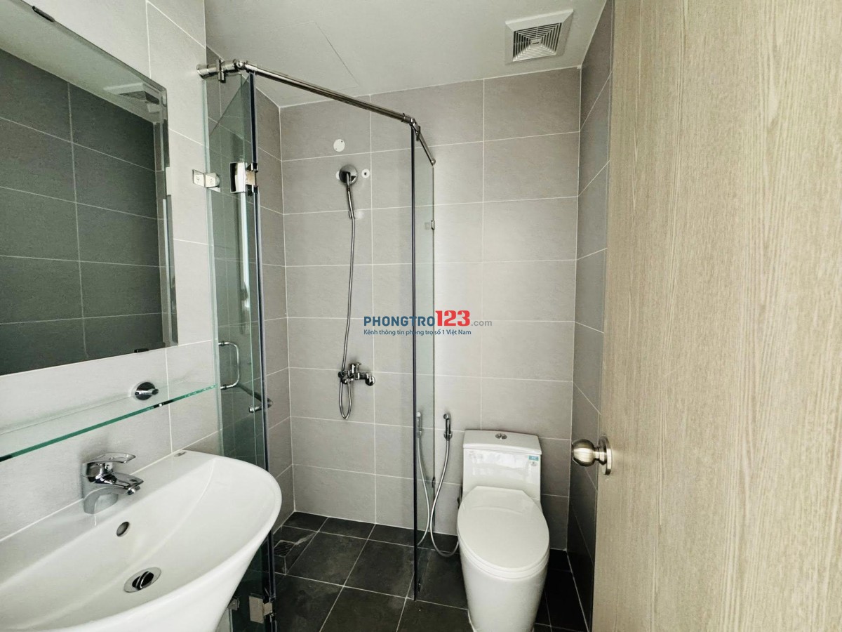 Căn hộ 2p ngủ, 2wc, Chung cư Âu cơ giá 10tr5/tháng