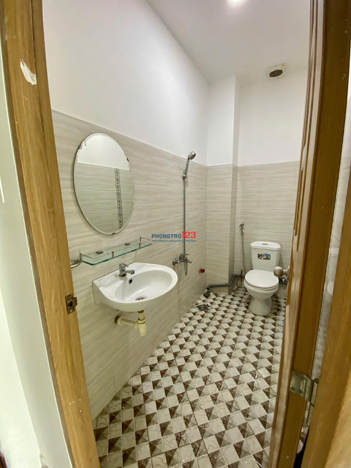 Phòng Cho Thuê Ban Công Full Nội Thất Nơ Trang Long Bình Thạnh Gần Văn Lang Chợ Bà Chiểu Quận 1